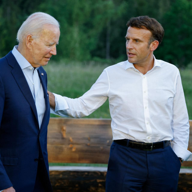 Joe Biden i Emmanuel Macron