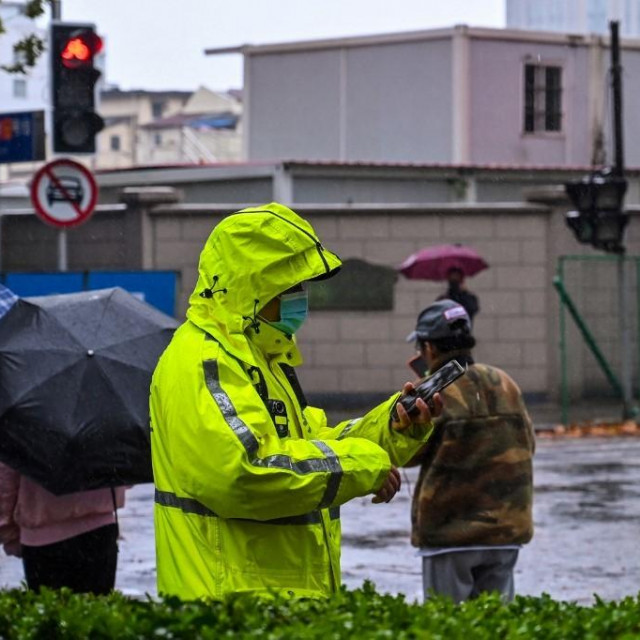 Policija patrolira ulicama nakon prosvjeda u Kini