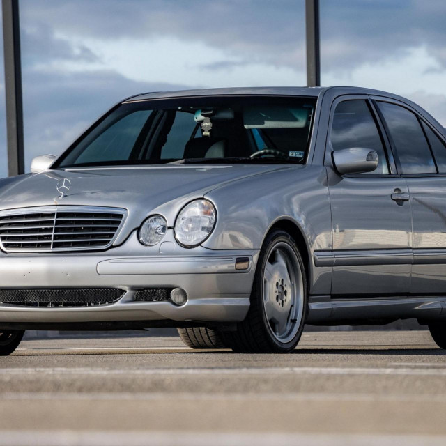 2000. Mercedes E55 AMG