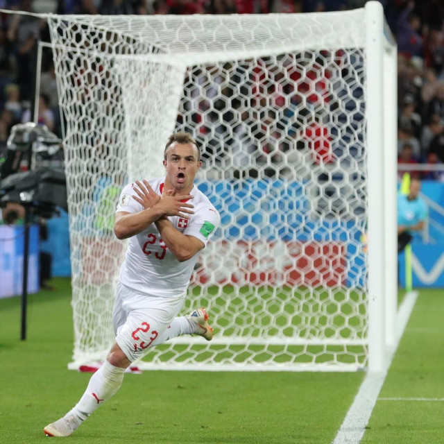 Sporna proslava Xherdana Shaqirija na SP-u u Rusiji