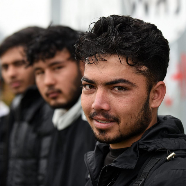 Migranti u Velikoj Kladuši koji pokušavaju ući u Hrvatsku i dalje u neku od europskih zemalja