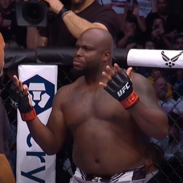 Derrick Lewis (desno) i Dan Miragliotta