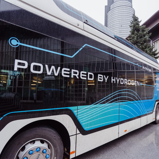 Predstavljanje prvog autobusa na vodik