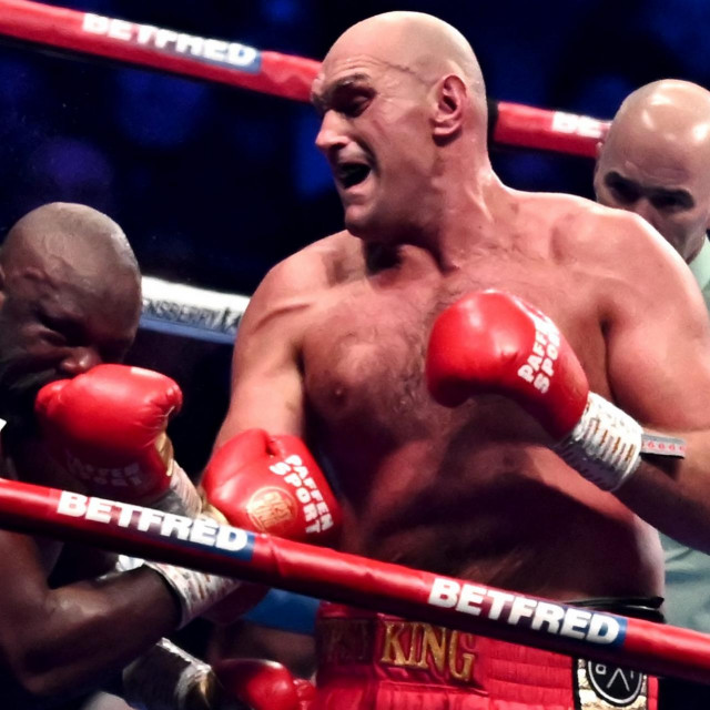 Tyson Fury (desno) vs. Derek Chisora