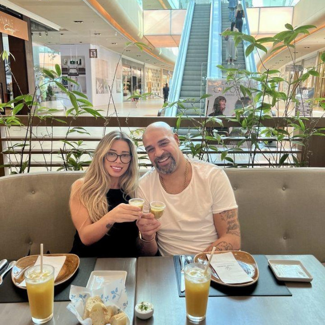 Adriano se razišao sa suprugom nakon 24 dana braka