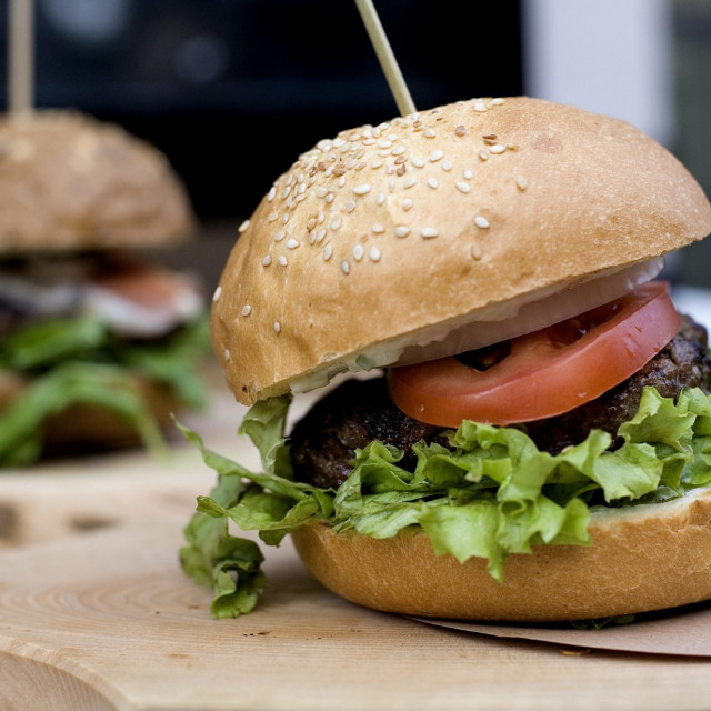 Yellow submarine burger