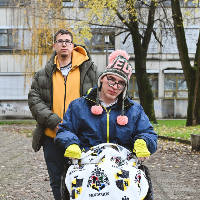 Student s invaliditetom Denis i asistent Lovro