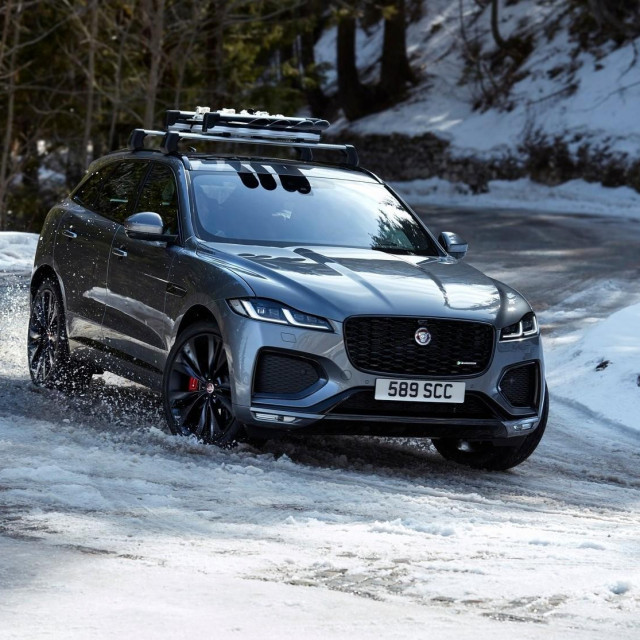 Jaguar F-Pace (ilustracija)