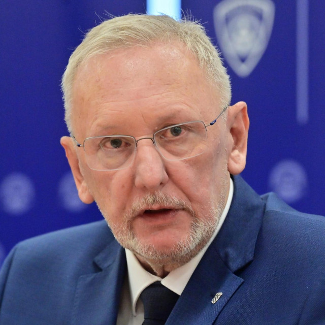 Davor Božinović