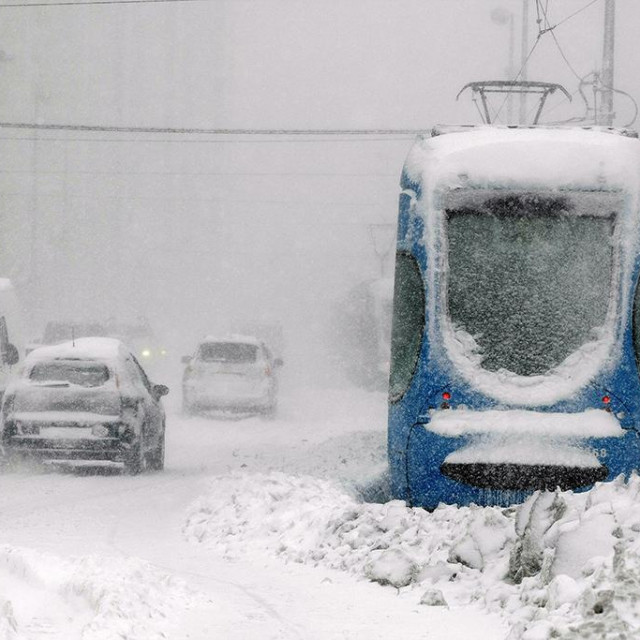 Zastoj tramvaja u Dubravi (arhiva)