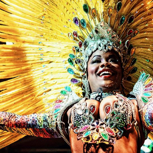 Kandidatkinja za kraljicu sambe, Larissa Loranne Rosa dos Santos Reis