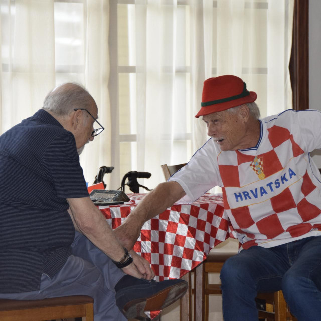 Članovi udruge Sacra