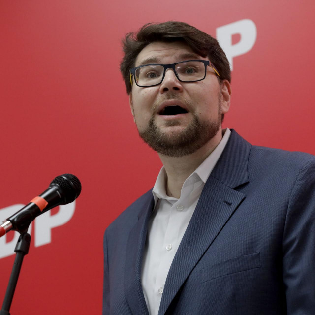 Peđa Grbin
