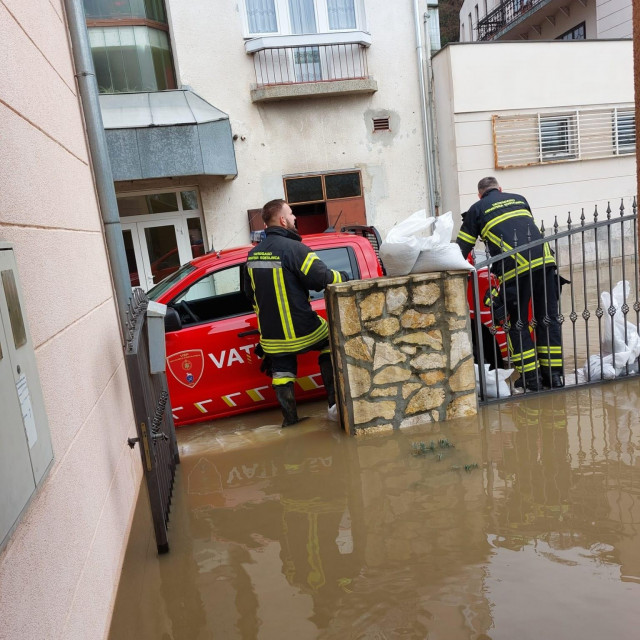 Poplava u Hrvatskoj Kostajnici