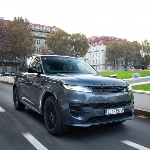 Range Rover SPORT plug in hybrid