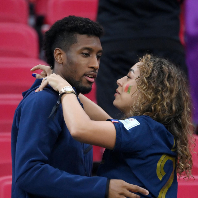 Kingsley Coman sa suprugom u Kataru prije nego što se razbolio