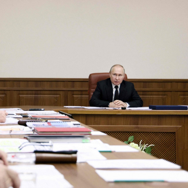 Vladimir Putin s vojnim zapovjednicima