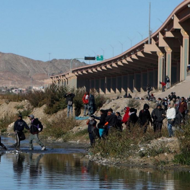 Migranti, granična patrola u El Pasu