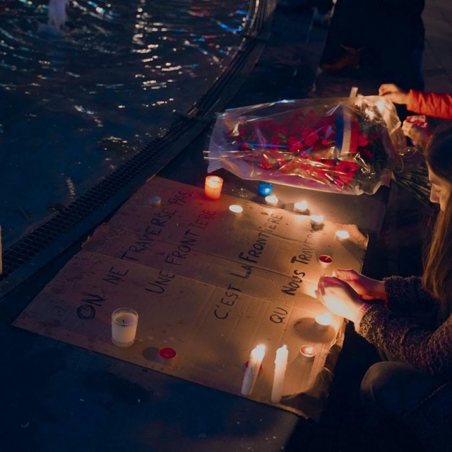 Paljenje svijeća u čast poginulim migrantima