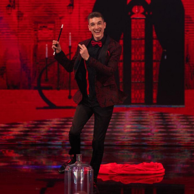 Magic Leon pobjednik je Supertalenta.