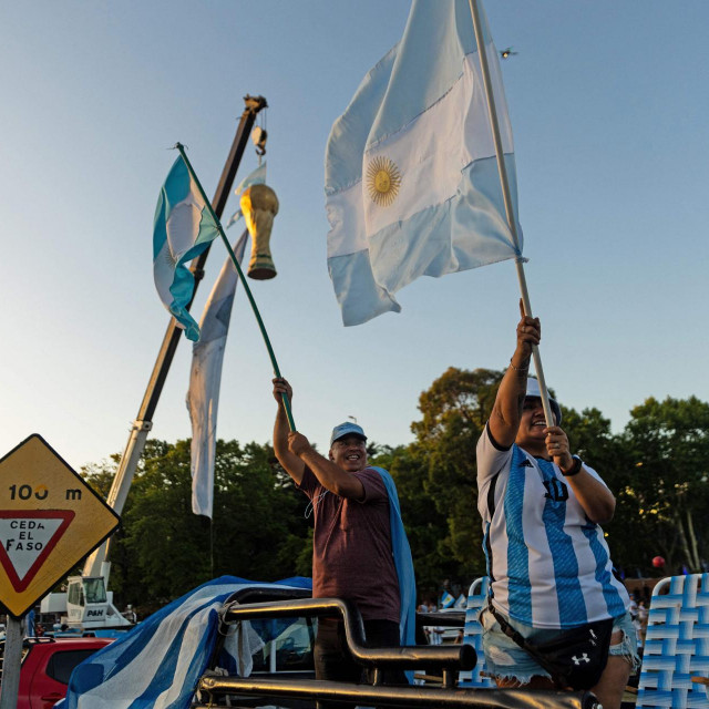Kadar s argentinskim navijačima