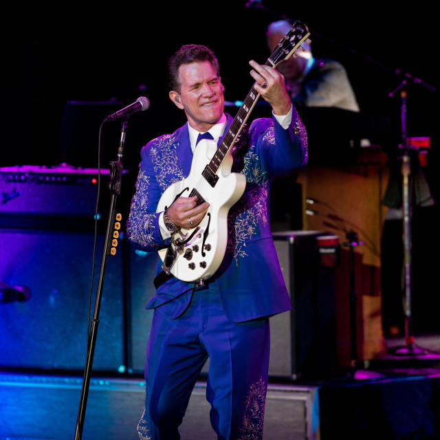 Chris Isaak