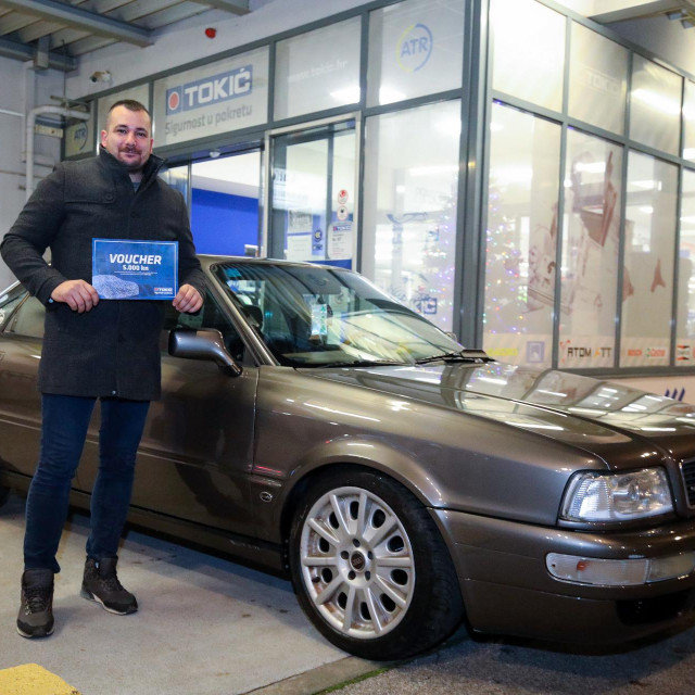 Predaja nagrada
Na fotografiji: Ivan Vukovic.