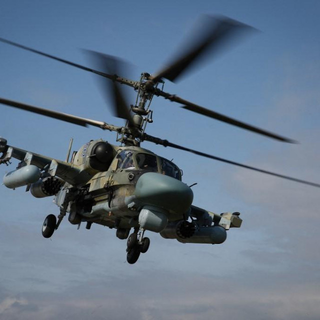 Kamov Ka-52 Alligator vojni helikopter; ilustracija