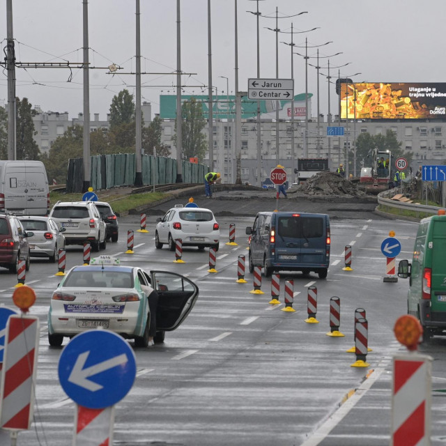 Radovi na Jadranskom mostu