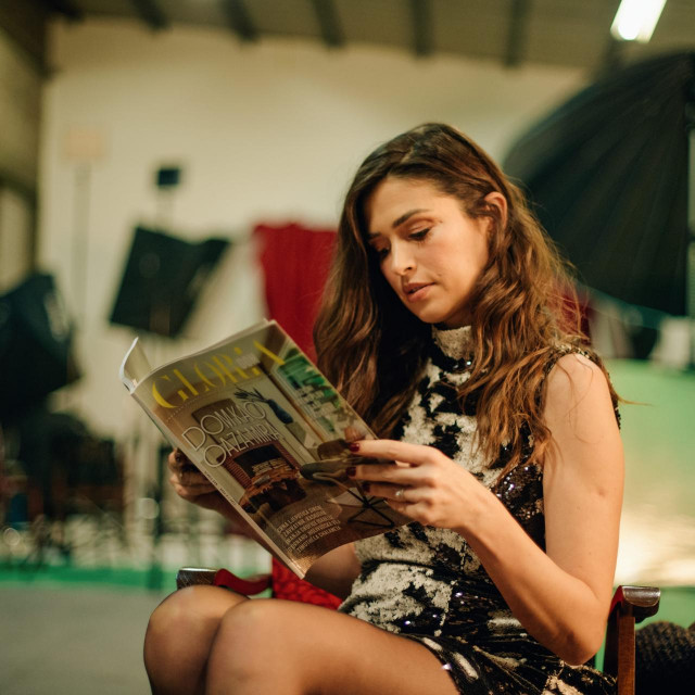 Zagreb, 081222.
Snimanje novogodisnje naslovnice Glorie.
Na slici je: Iris Cekus.