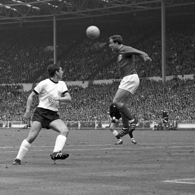 George Cohen (krajnje desno) je preminuo u 83. godini