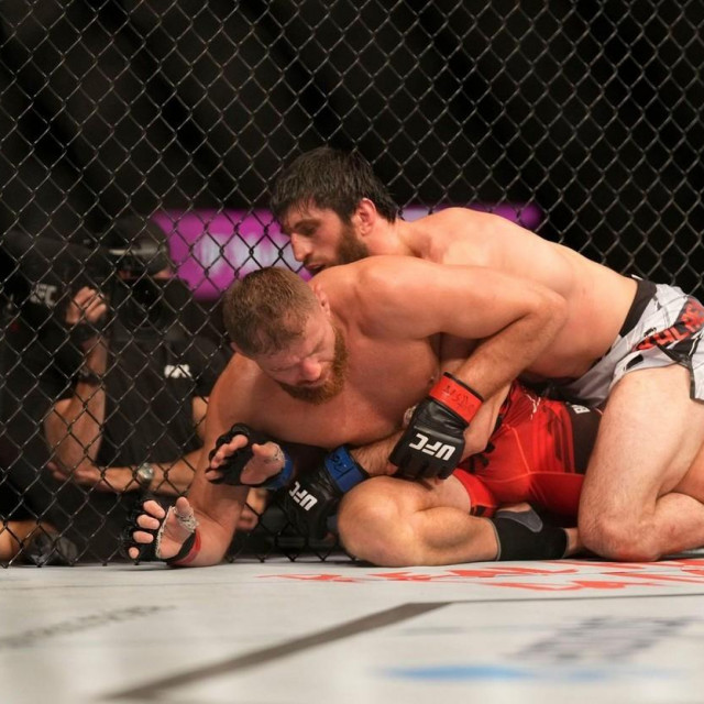 Jan Blachowicz (donji) vs. Magomed Ankalaev