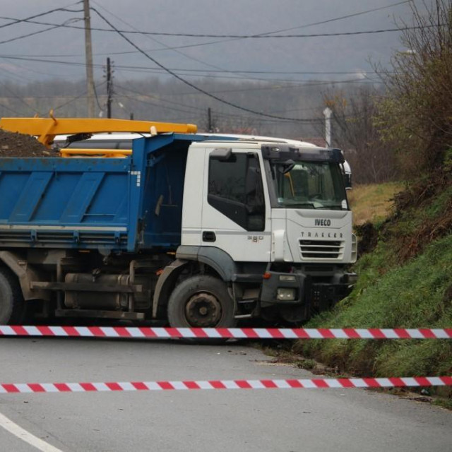Blokirana cesta na kosovsko-srpskoj granici