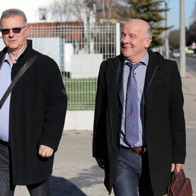 Vlado Bagarić dolazi sa odvjetnikom na Županijski sud