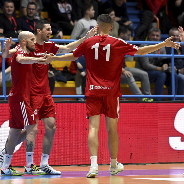 Slavlje igracča Kamgrada nakon pobjede