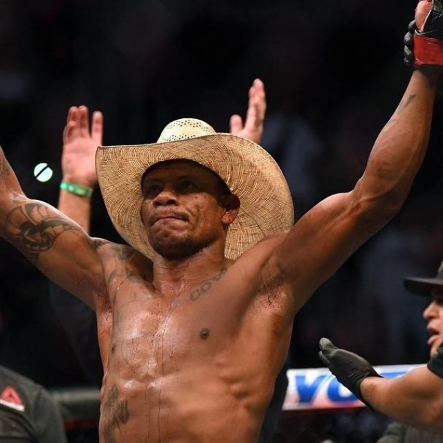 Alex Oliveira