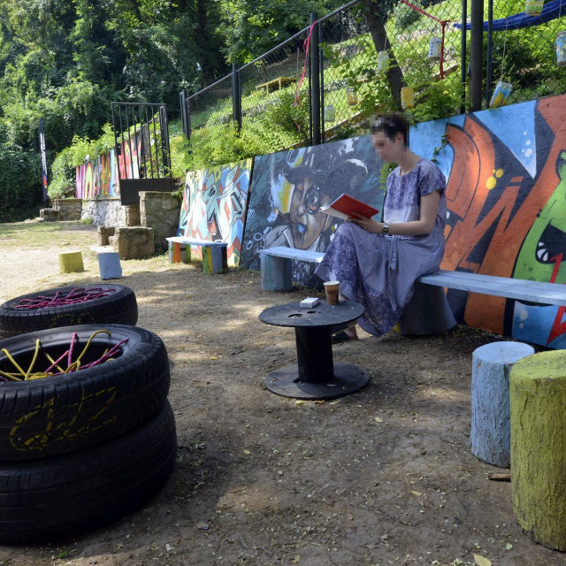 Park u Tomićevoj ulici
