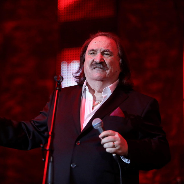 Mišo Kovač na nastupu u zagrebackoj Areni.