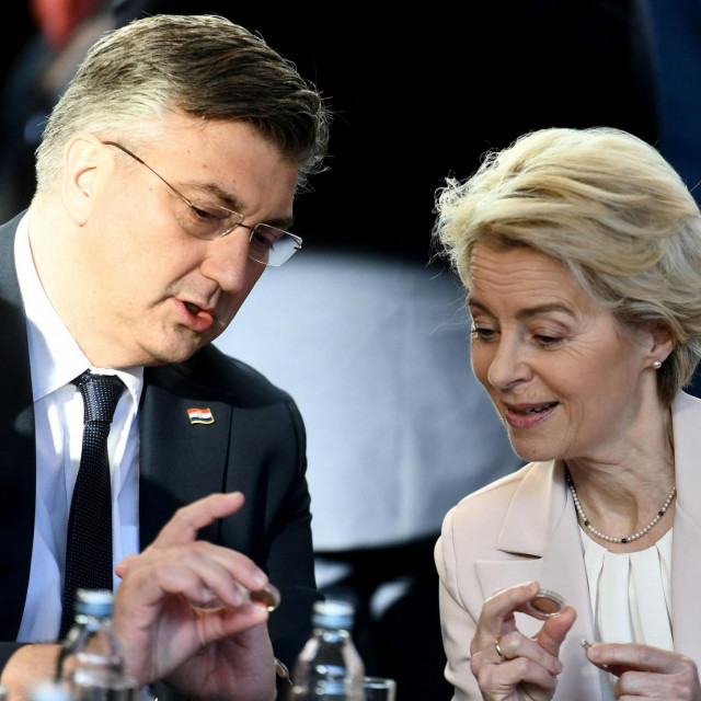 Andrej Plenković i Ursula von der Leyen tijekom susreta u Zagrebu povodom ulaska Hrvatske u Schengen i eurozonu