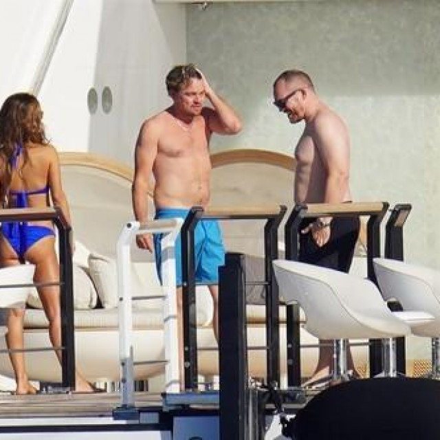 Leonardo DiCaprio s prijateljima na jahti