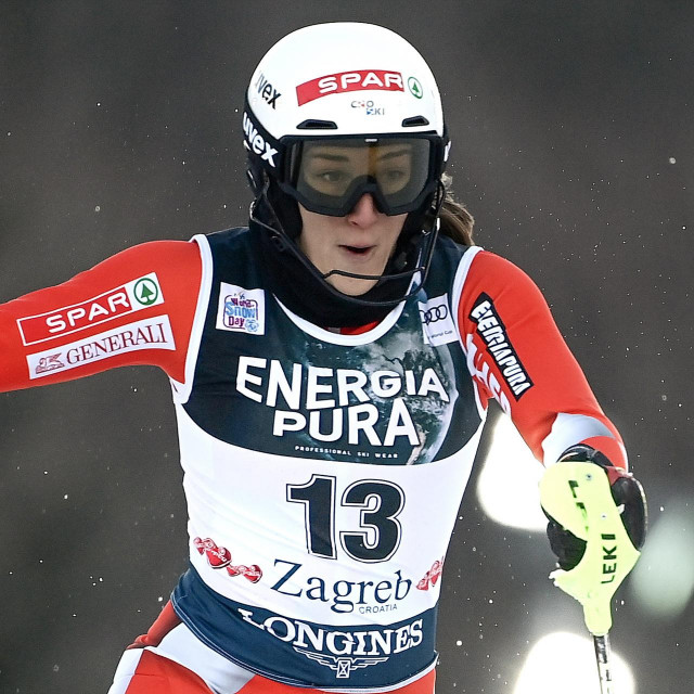 Leona Popović