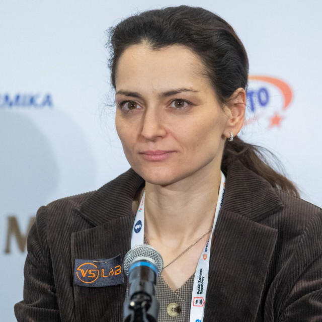 Alexandra Kosteniuk napušta Rusiju