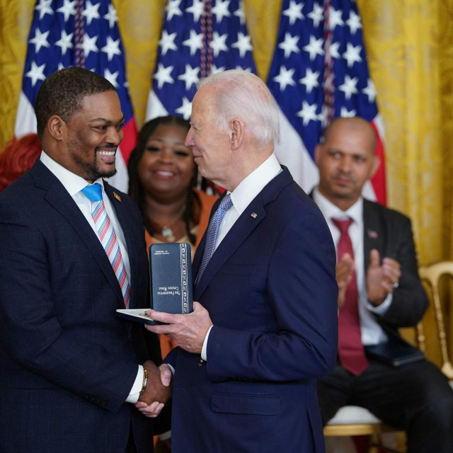 Joe Biden i Eugene Goodman