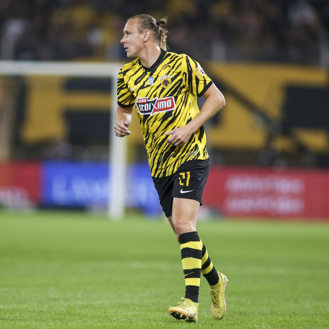 Domagoj Vida u dresu AEK-a
