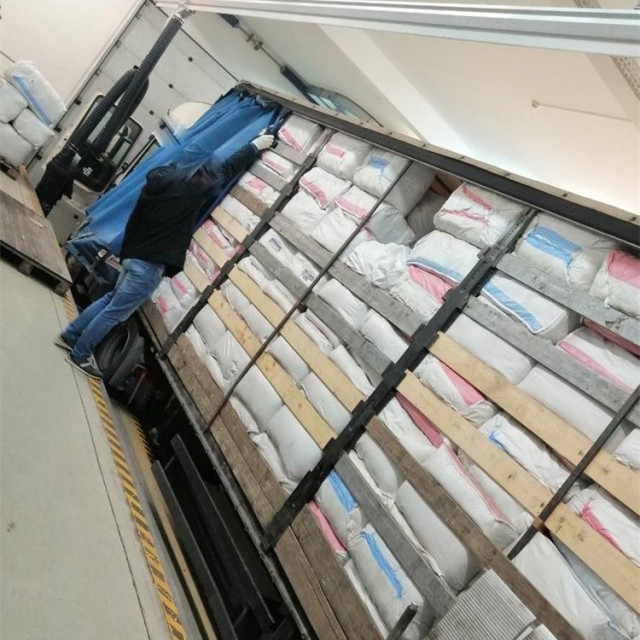 Kamion u kojem je bila skrivena droga