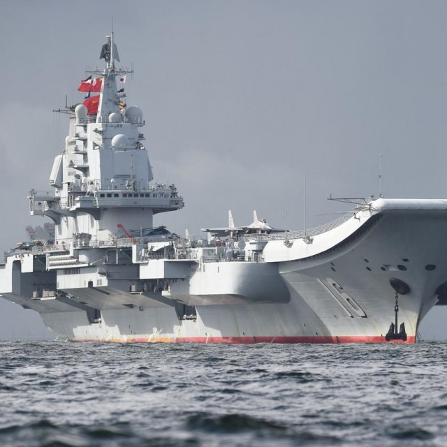 Kineski nosač aviona Liaoning