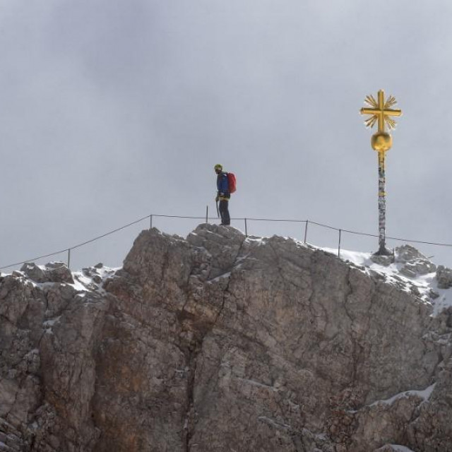 Planinski vrh Zugspitze (arhivska fotografija)