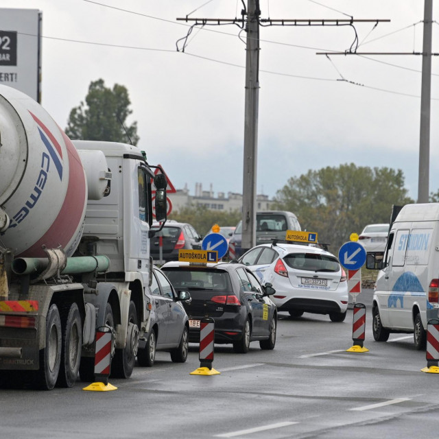 Radovi na Jadranskom mostu u rujnu
 