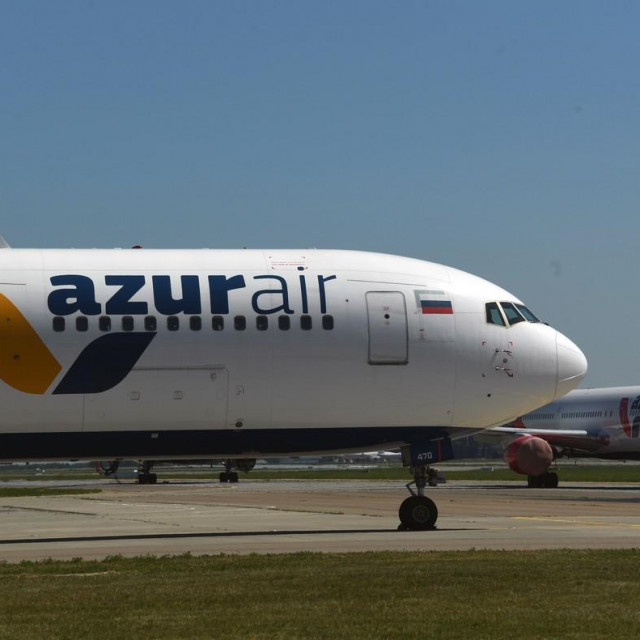 Avion Azura/Ilustracija