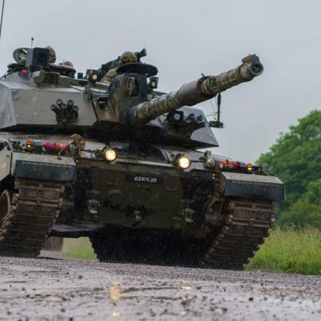 Britanski tenk Challnger 2